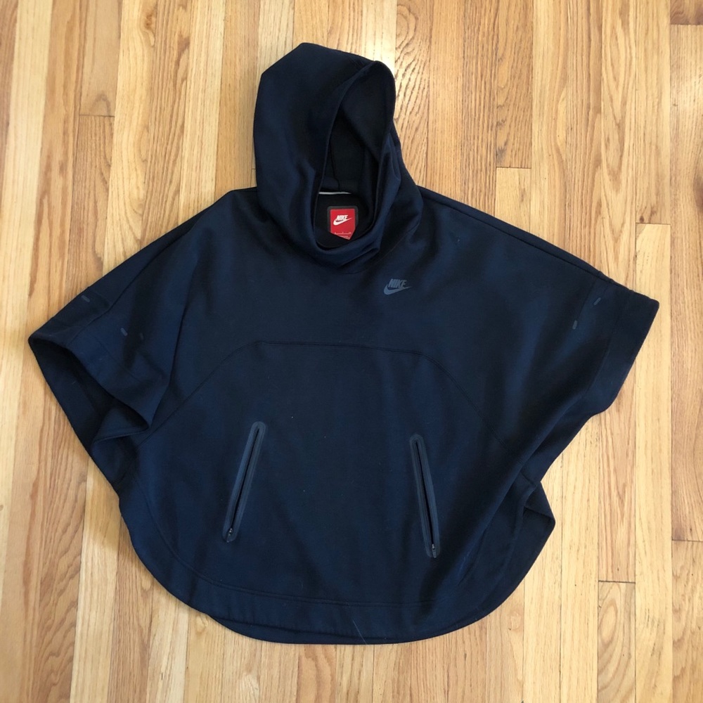 Nike Tech Fleece Hooded Poncho